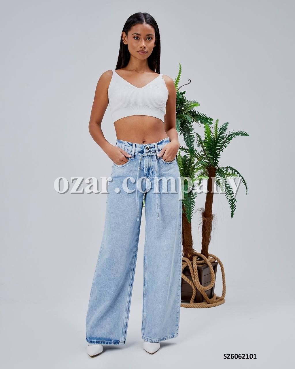 Женские Джинсы Shezzeen