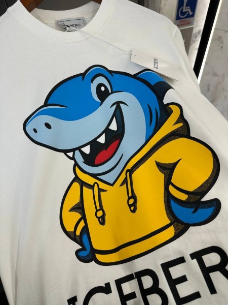 Мужская Футболка Iceberg