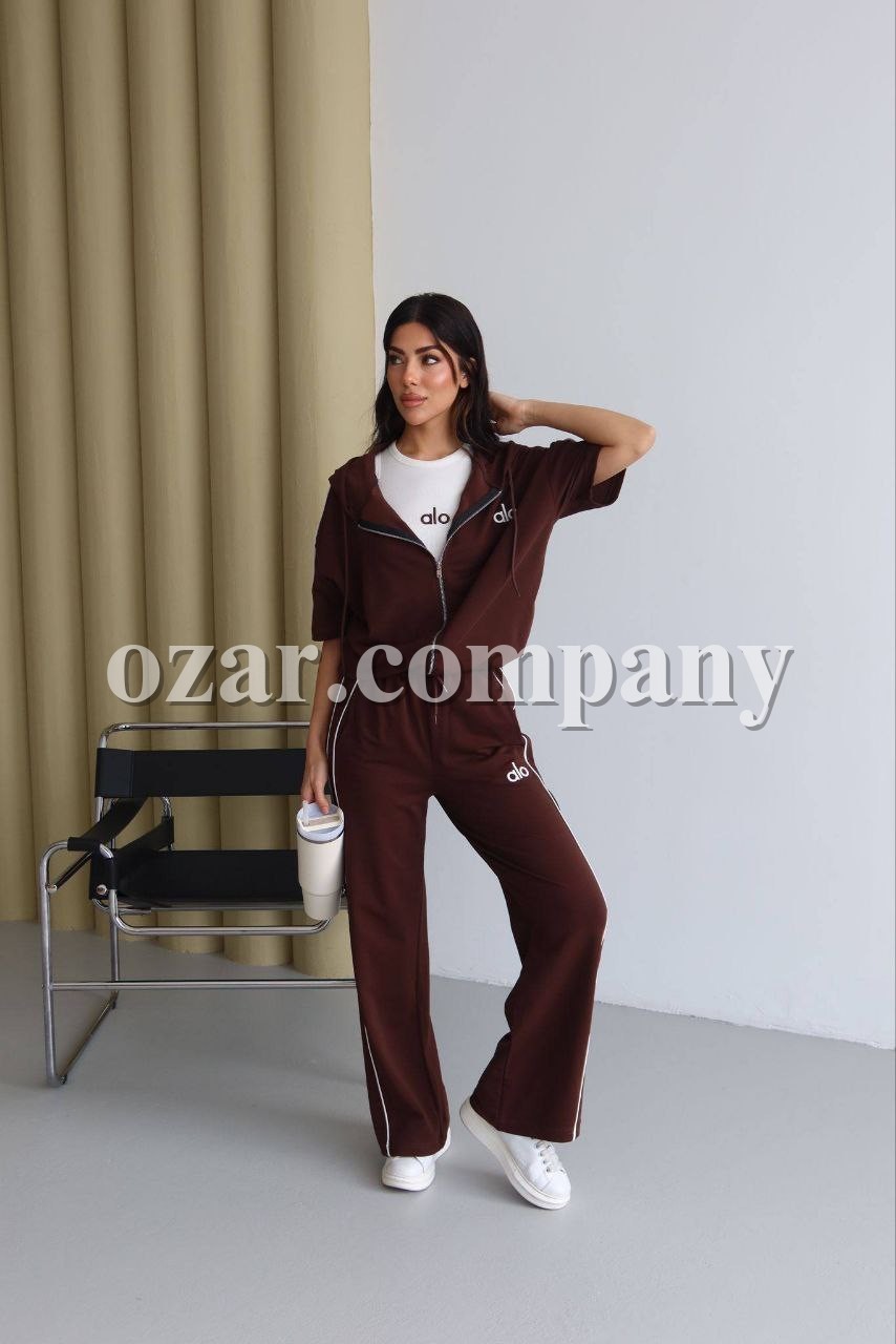 Женский Костюм Alo