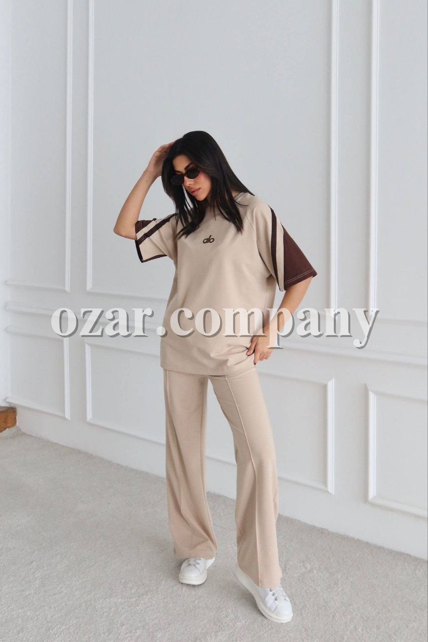 Женский Костюм Alo