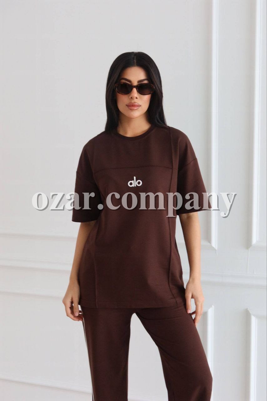 Женский Костюм Alo