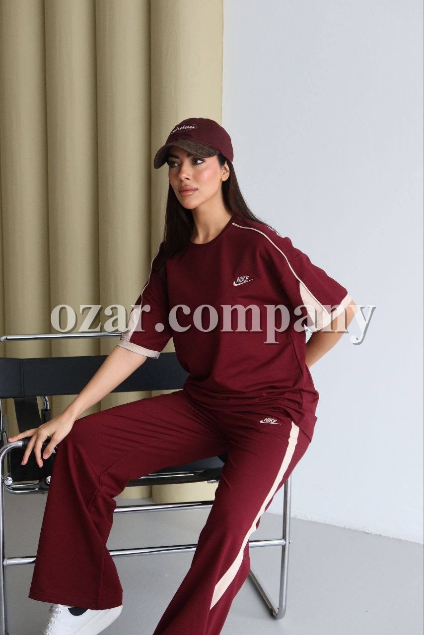 Женский Костюм Nike