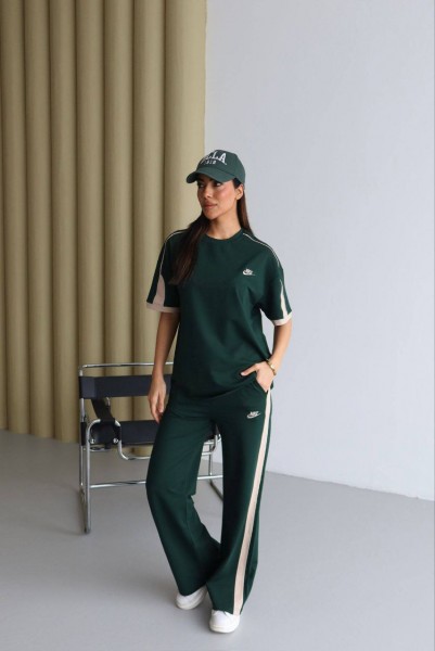 Женский Костюм Nike