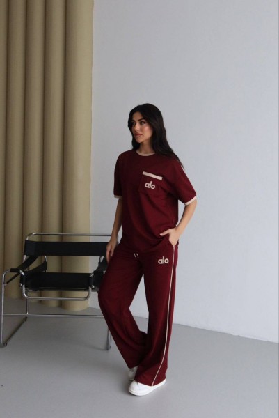 Женский Костюм Alo