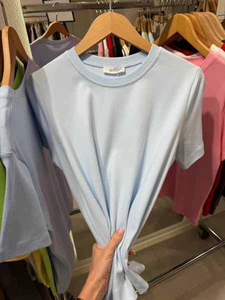 Женская Футболка Trikotto