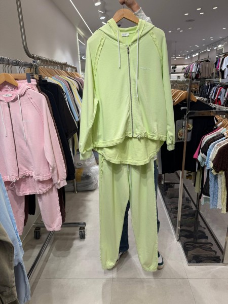 Женский Костюм Trikotto