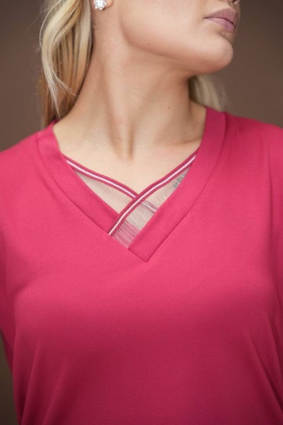 Женская Футболка Raw 