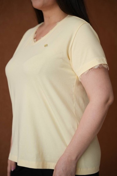 Женская Футболка Raw (Большие размеры)