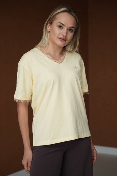 Женская Футболка Raw 