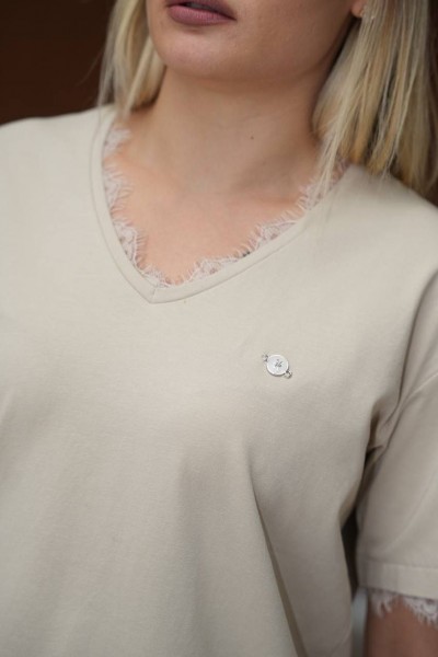 Женская Футболка Raw 