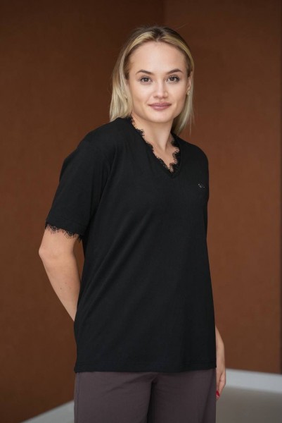 Женская Футболка Raw 