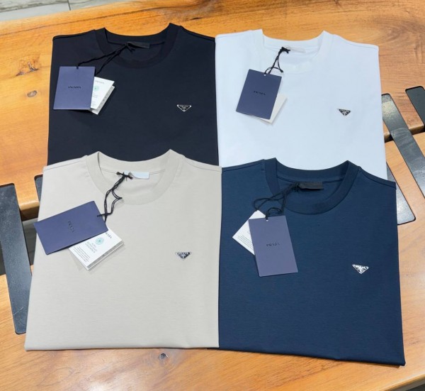 Мужская Футболка Prada