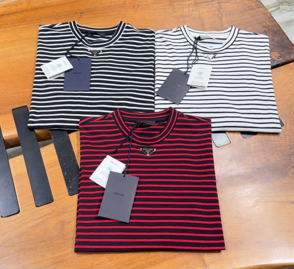 Мужская Футболка Prada