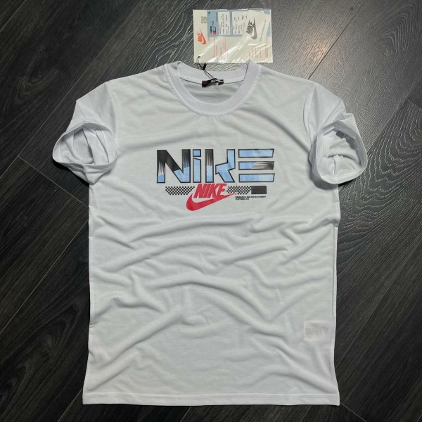 Мужская Футболка Nike