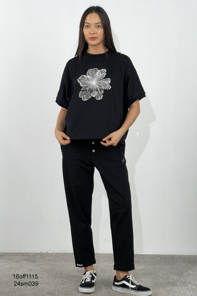 Женская Футболка Show Off