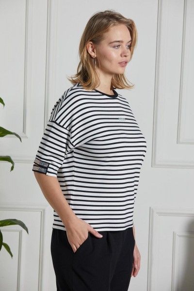 Женская Футболка Monoritm (Большие размеры)