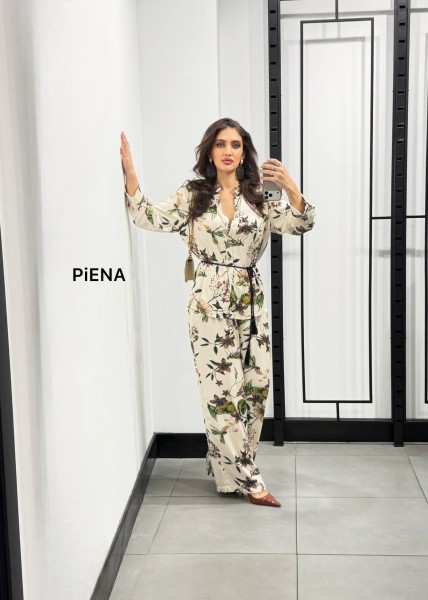 Женский Костюм Piena (Большие размеры)