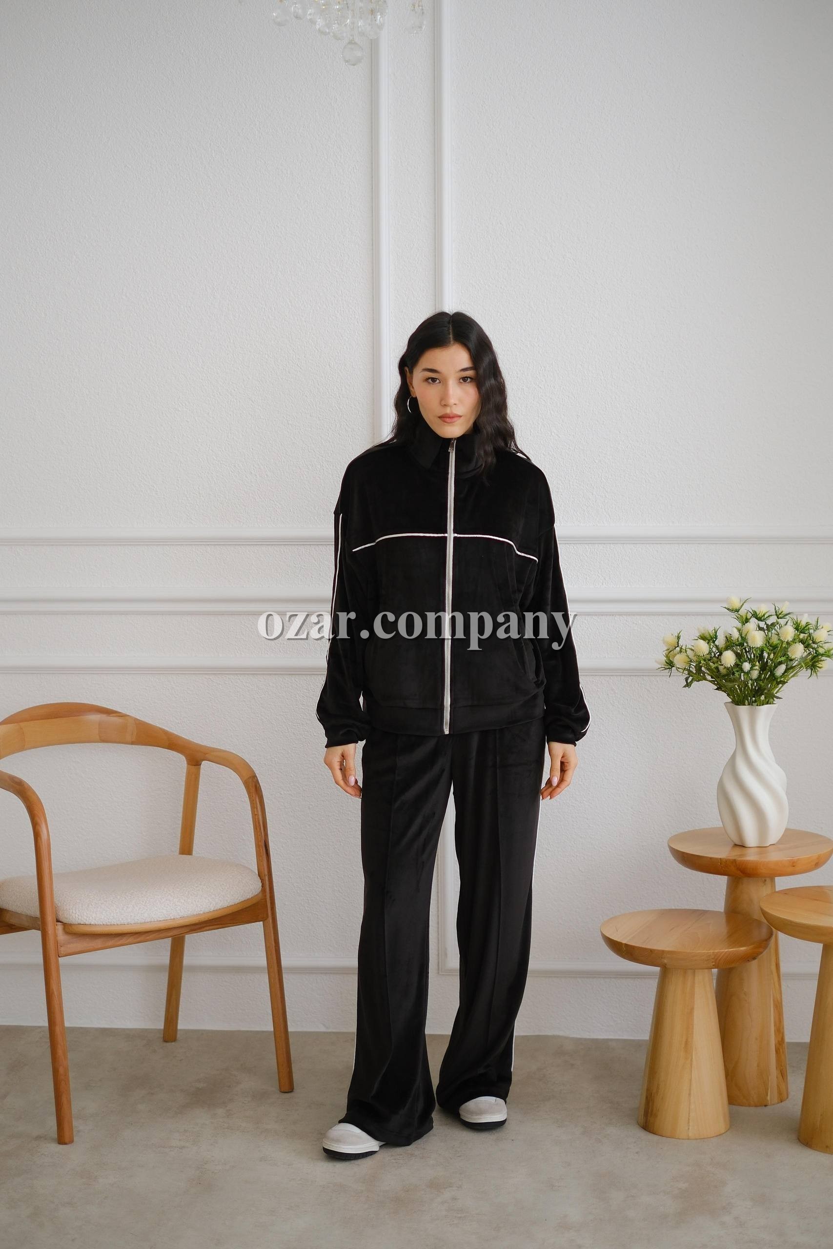 Женский Велюровый Костюм Trikotto