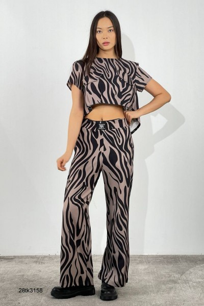 Женский Костюм We Are