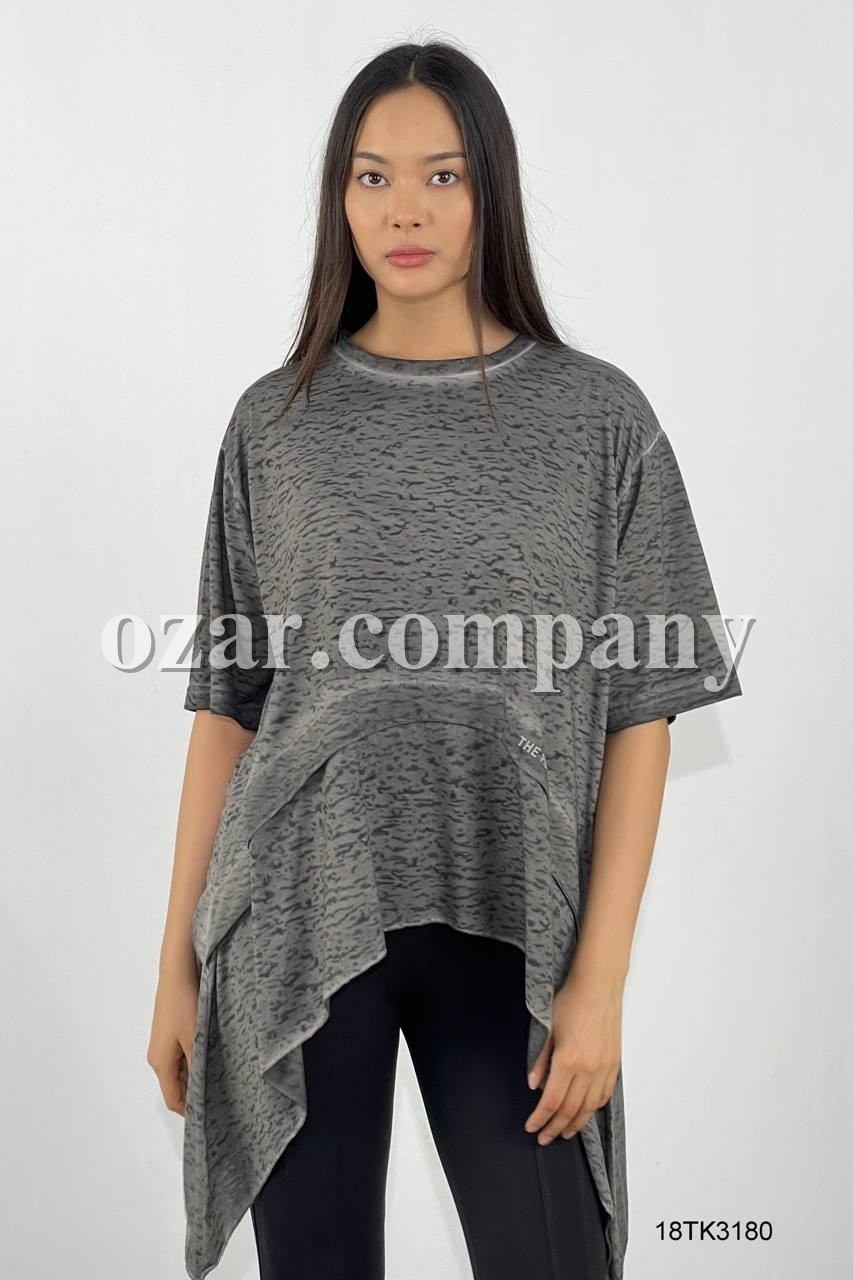 Женская Футболка We Are