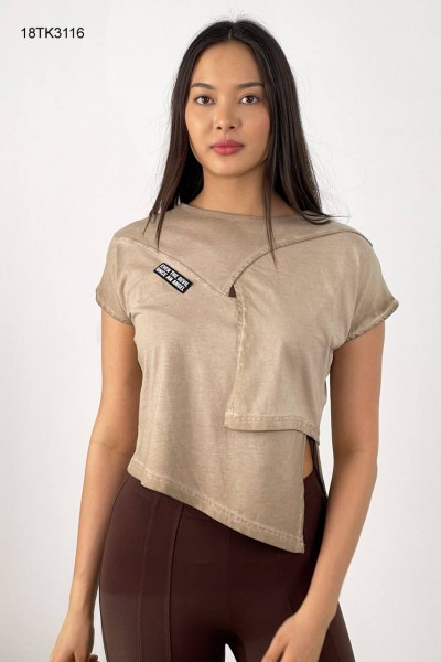 Женская Футболка We Are