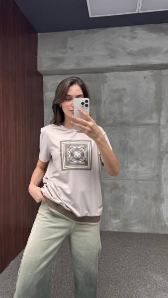 Женская Футболка Cute