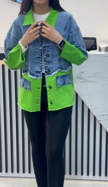 Женская Джинсовая Курточка (Большие размеры) 