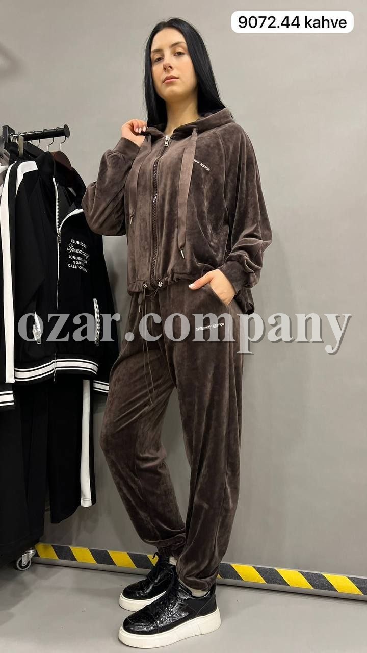 Женский Велюровый Костюм Speed Way