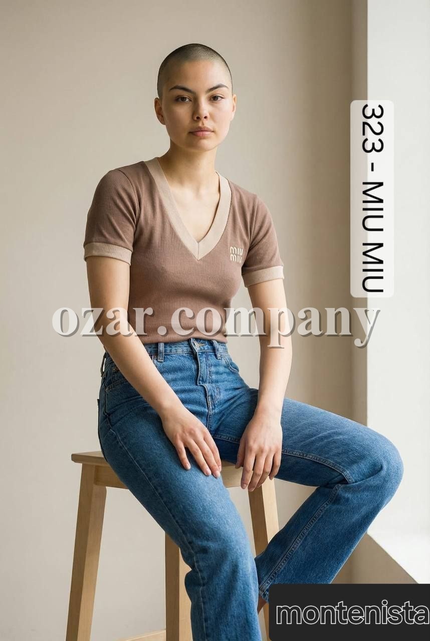 Женская Футболка Miu Miu