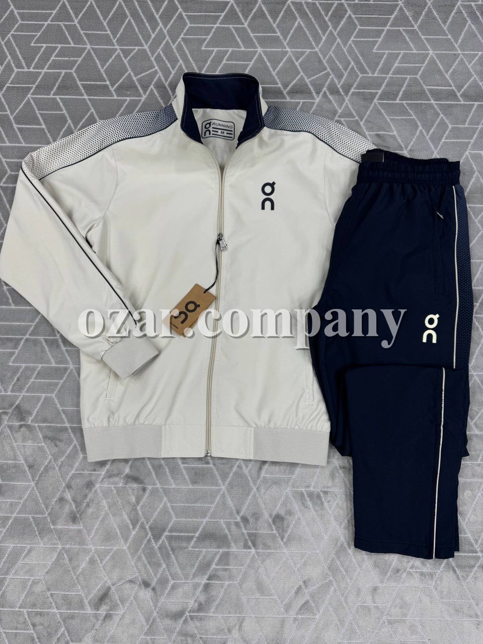 Мужской Спортивный Костюм On Running