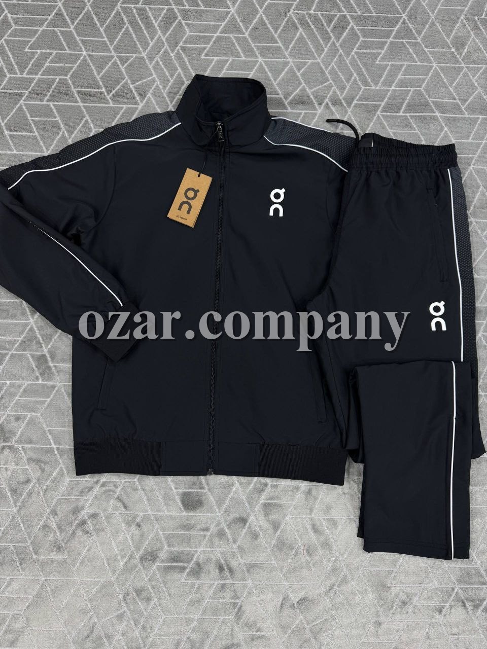 Мужской Спортивный Костюм On Running