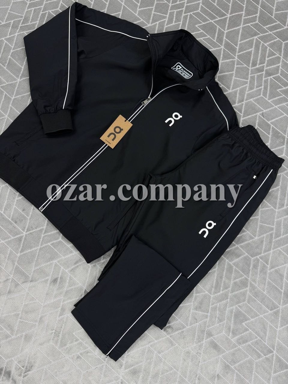 Мужской Спортивный Костюм On Running