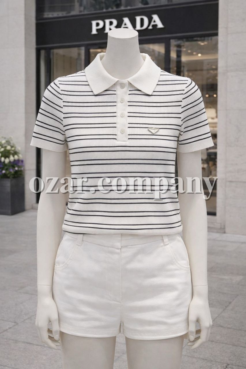 Женская Футболка Prada