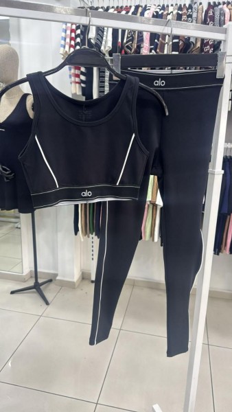 Женский Комплект Alo