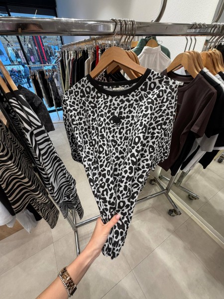 Женская Футболка Trikotto