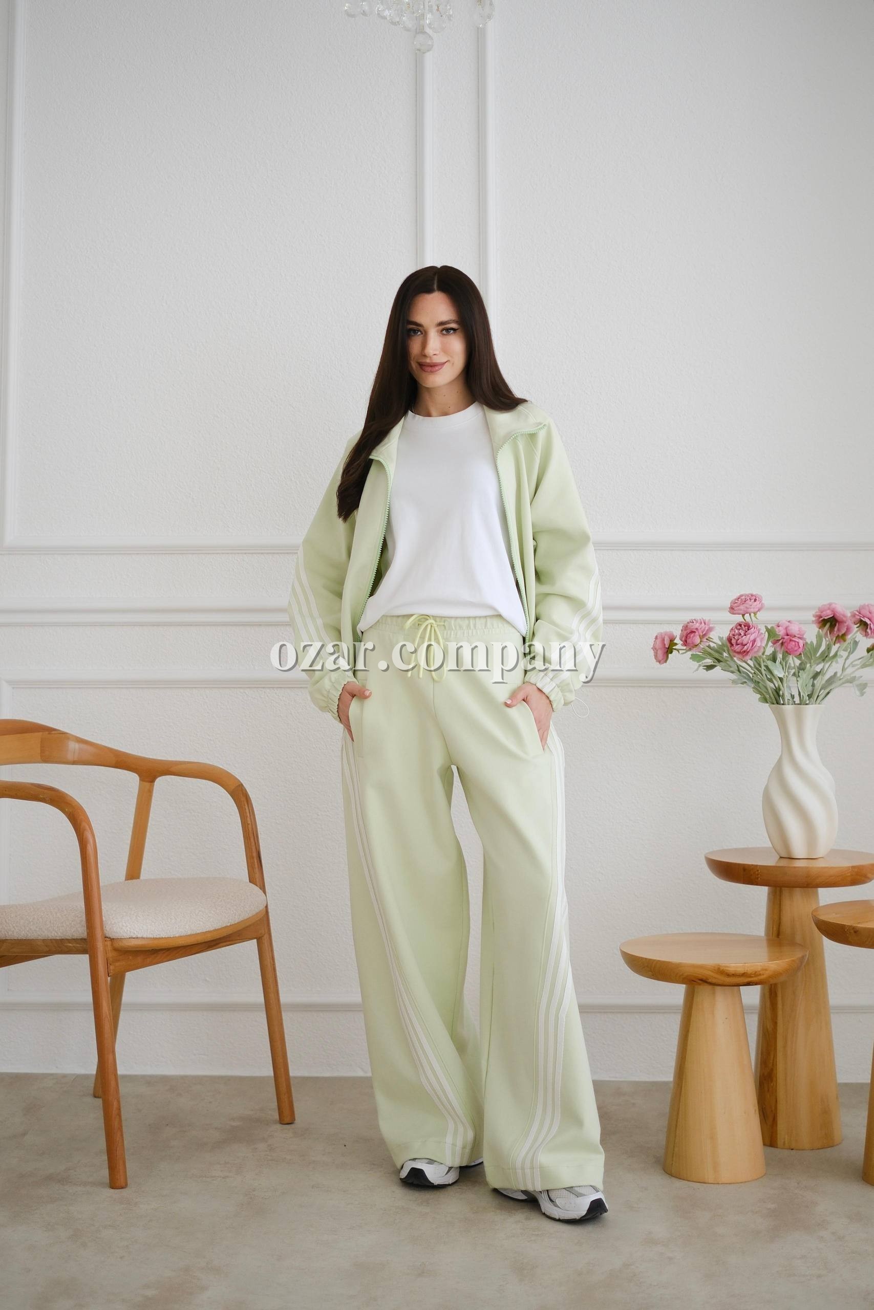 Женский Костюм Trikotto