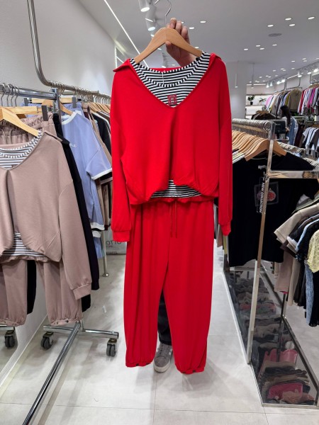 Женский Костюм Trikotto