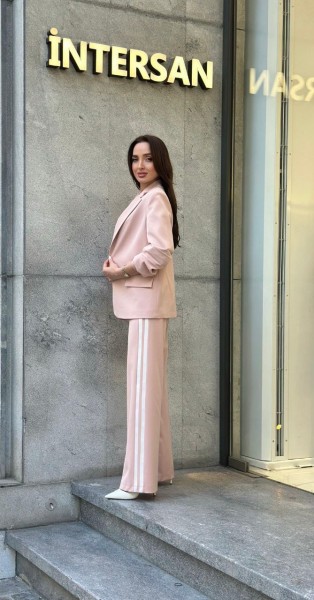 Женский Костюм Esito