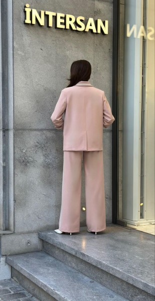 Женский Костюм Esito