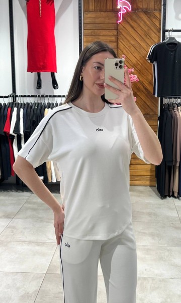 Женский Koстюм Alo