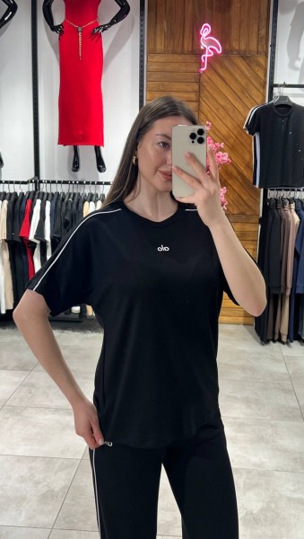 Женский Koстюм Alo