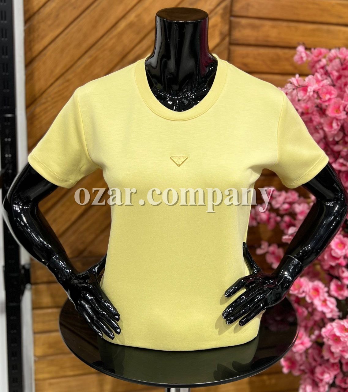 Женская Футболка Alo