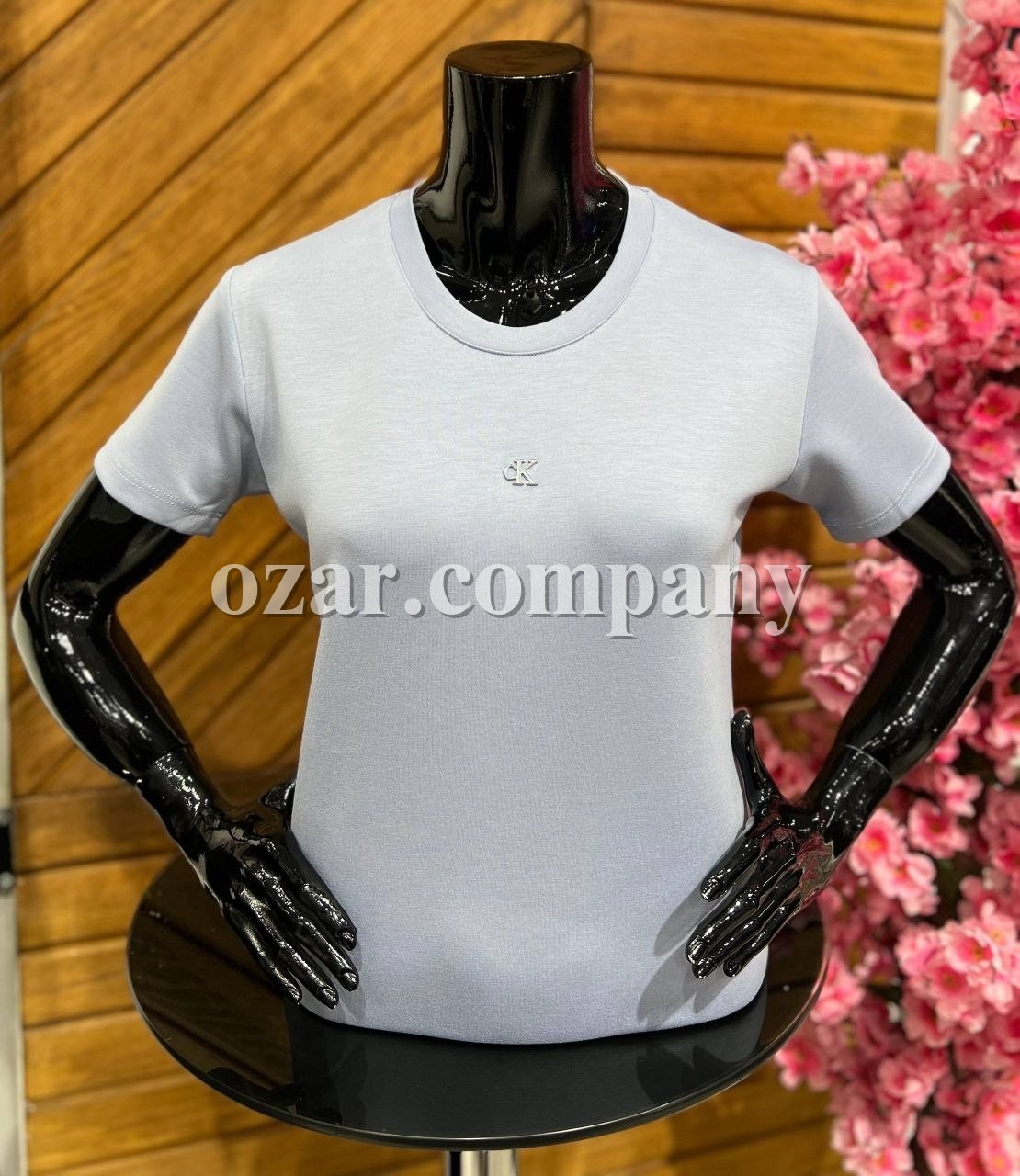 Женская Футболка Calvin Klein