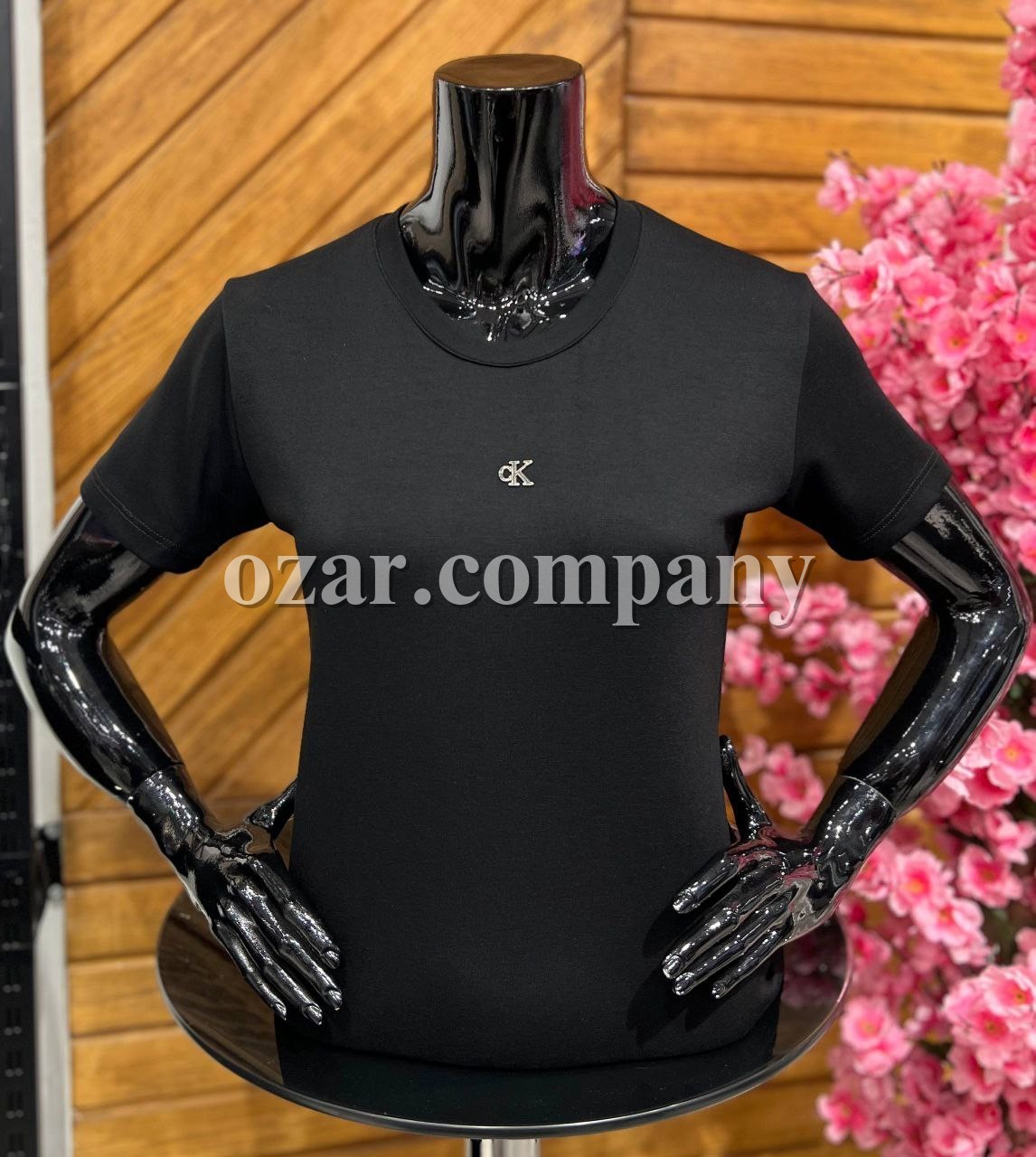 Женская Футболка Calvin Klein