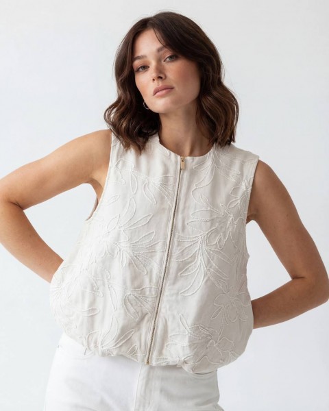 Женская Жилетка Fame