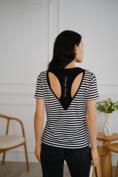 Женская Футболка Trikotto