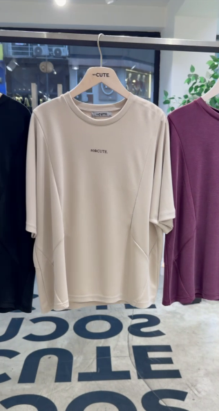 Женская Футболка Cute