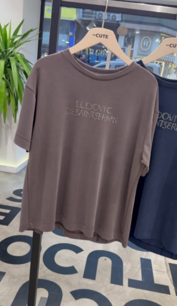 Женская Футболка Cute