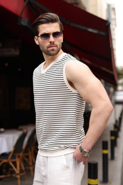 Мужская Трикотажная Футболка Madmext