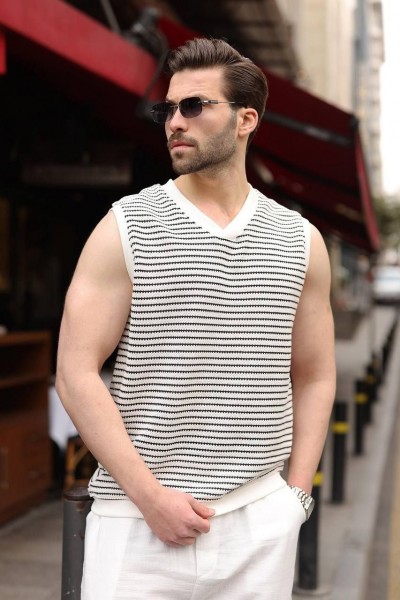 Мужская Трикотажная Футболка Madmext